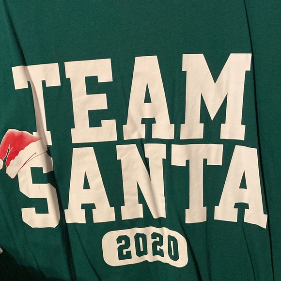 Team Santa 2020 graphic tee - Picture 2 of 5